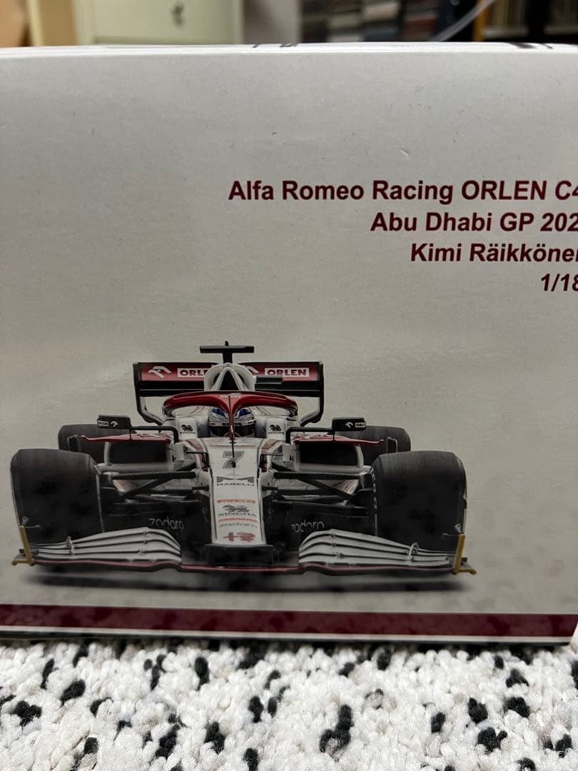 新品 1/18 スパーク ライコネン アルファロメオ 2021 ラストレース