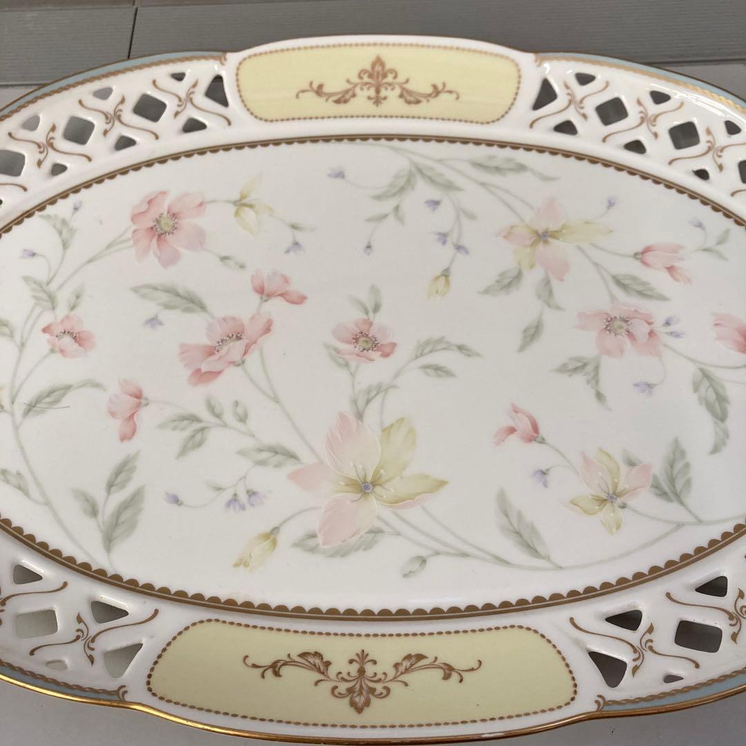 ナルミ ボーンチャイナ パステルガーデン ピアス 陶器 花柄 プレート 食器
