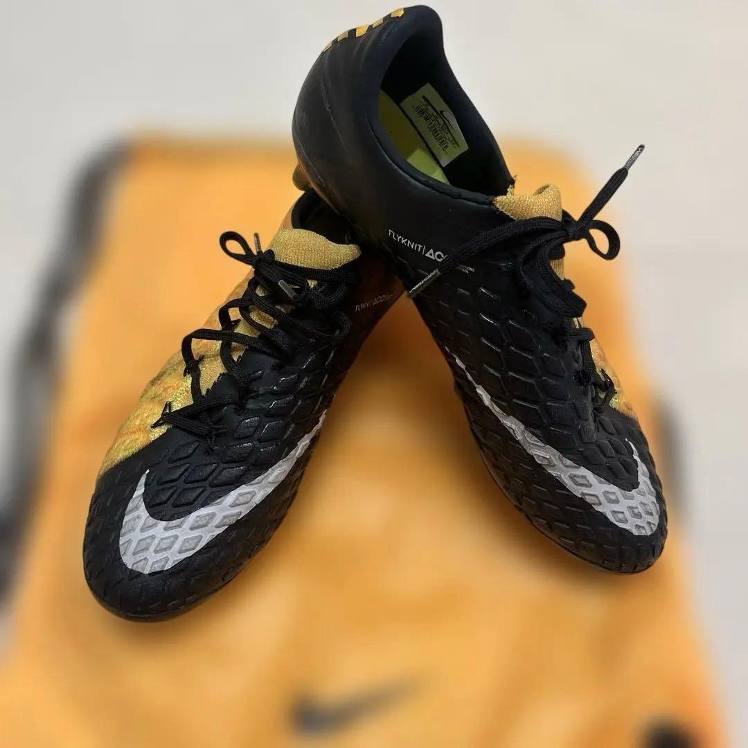 NIKE ハイパーヴェノム