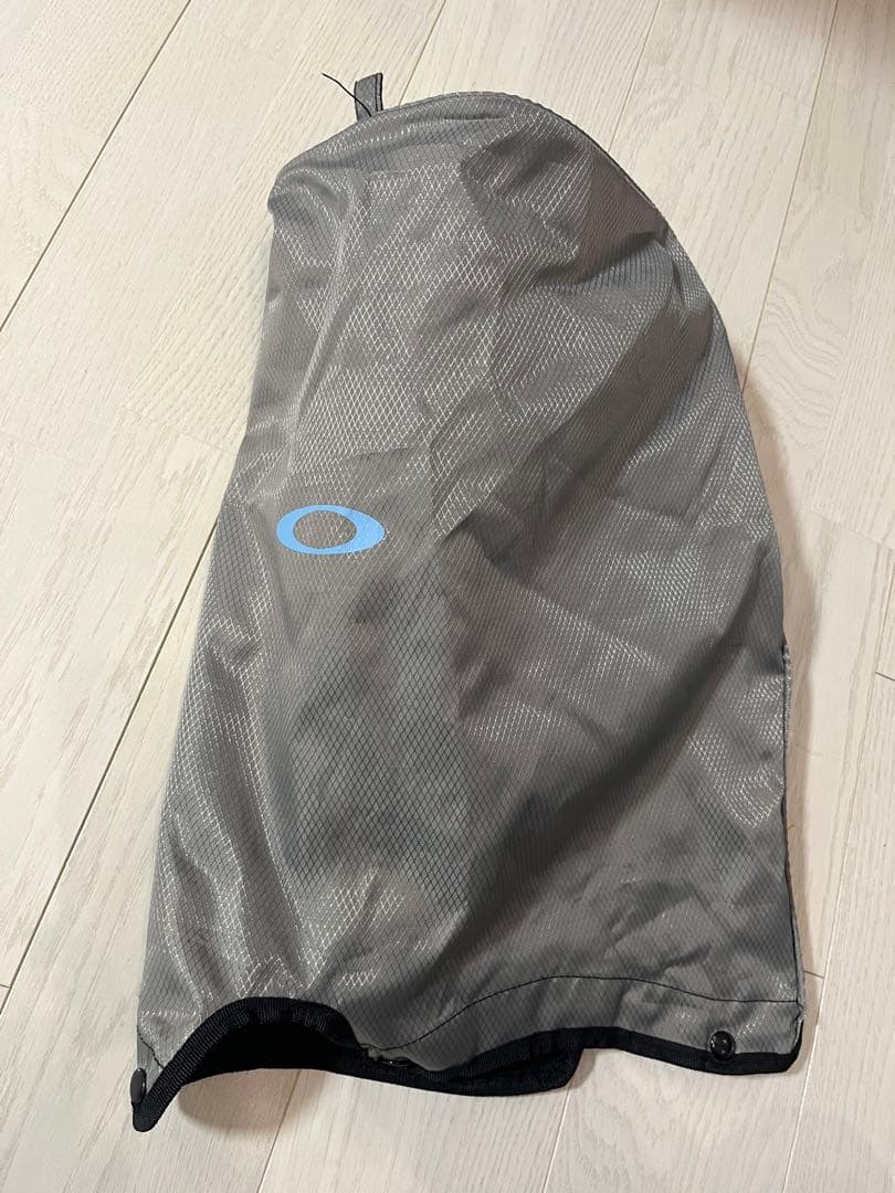 OAKLEY スタンド式ゴルフバッグ グレー