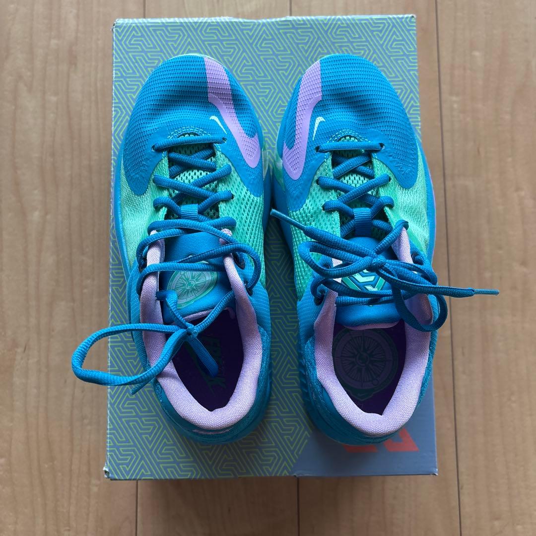 rukr4197さんお取り置き　NIKE ￼FREAK 4 (GS) 24CM