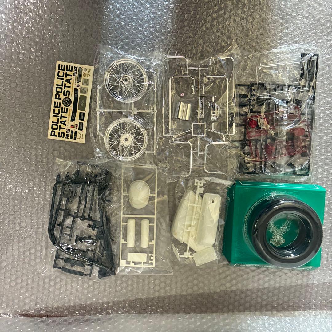 タミヤ 1/6ハーレーダビッドソン FLH1200AMFポリス 未組立