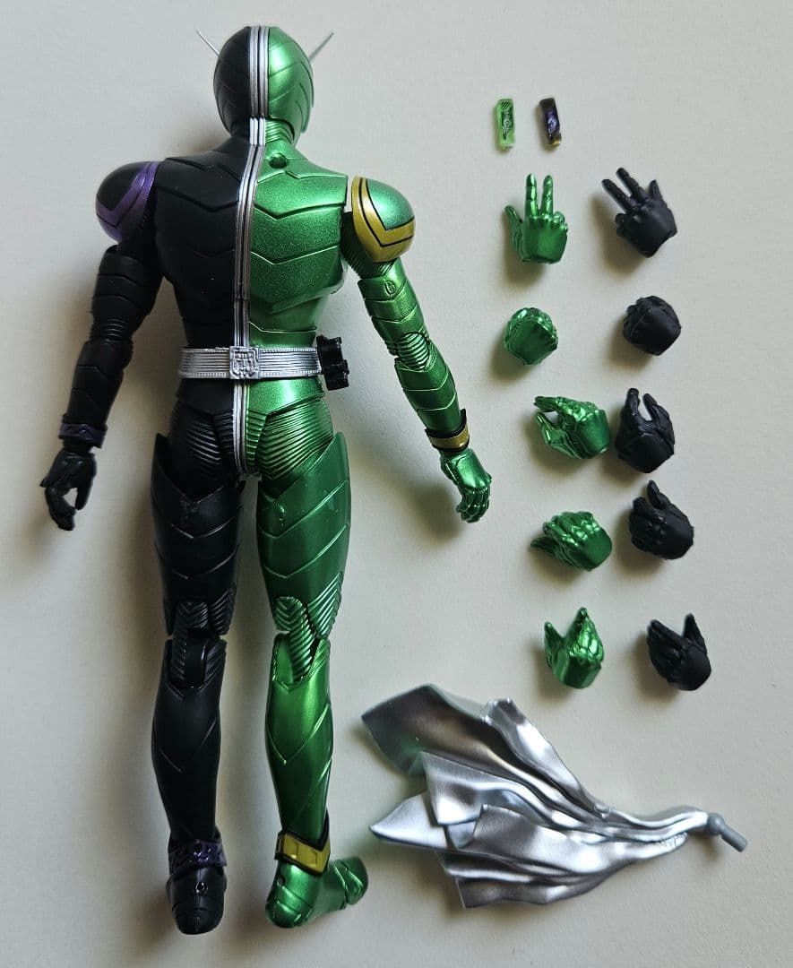 S.H.Figuarts(真骨彫製法)仮面ライダーW 風都探偵ver. 箱無し