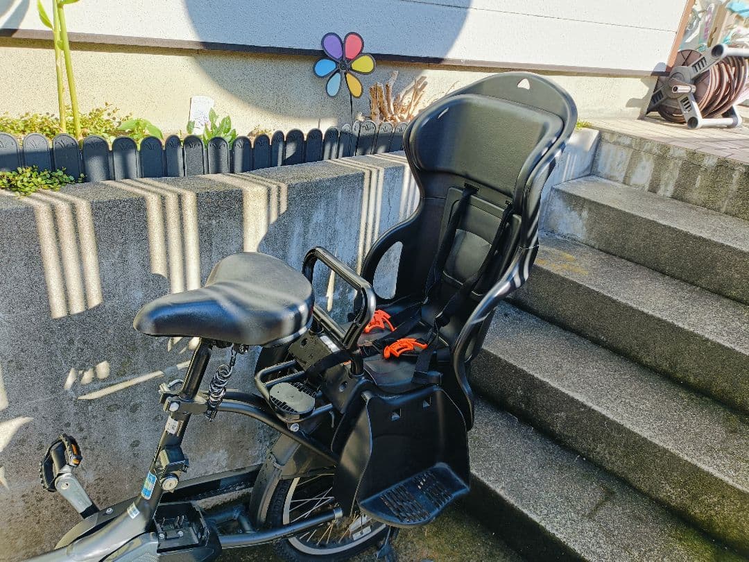 電動アシスト自転車 チャイルドシート付き　後輪パンク品