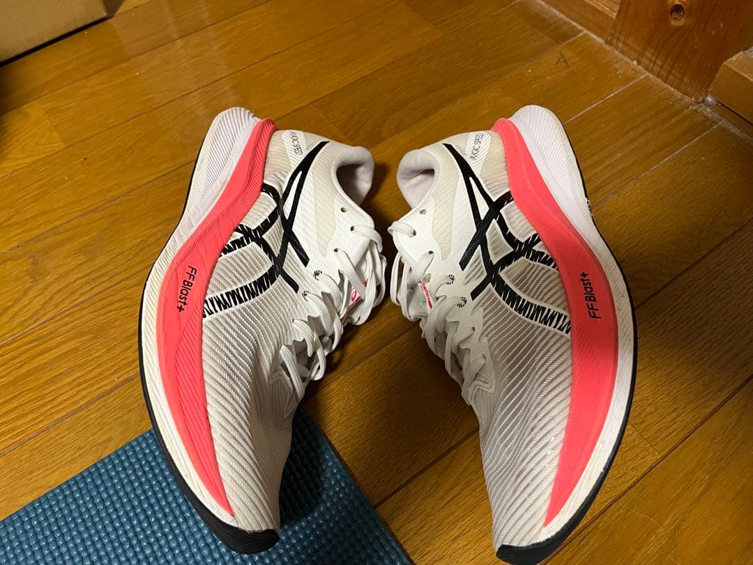 アシックス　マジックスピード3（27cm）