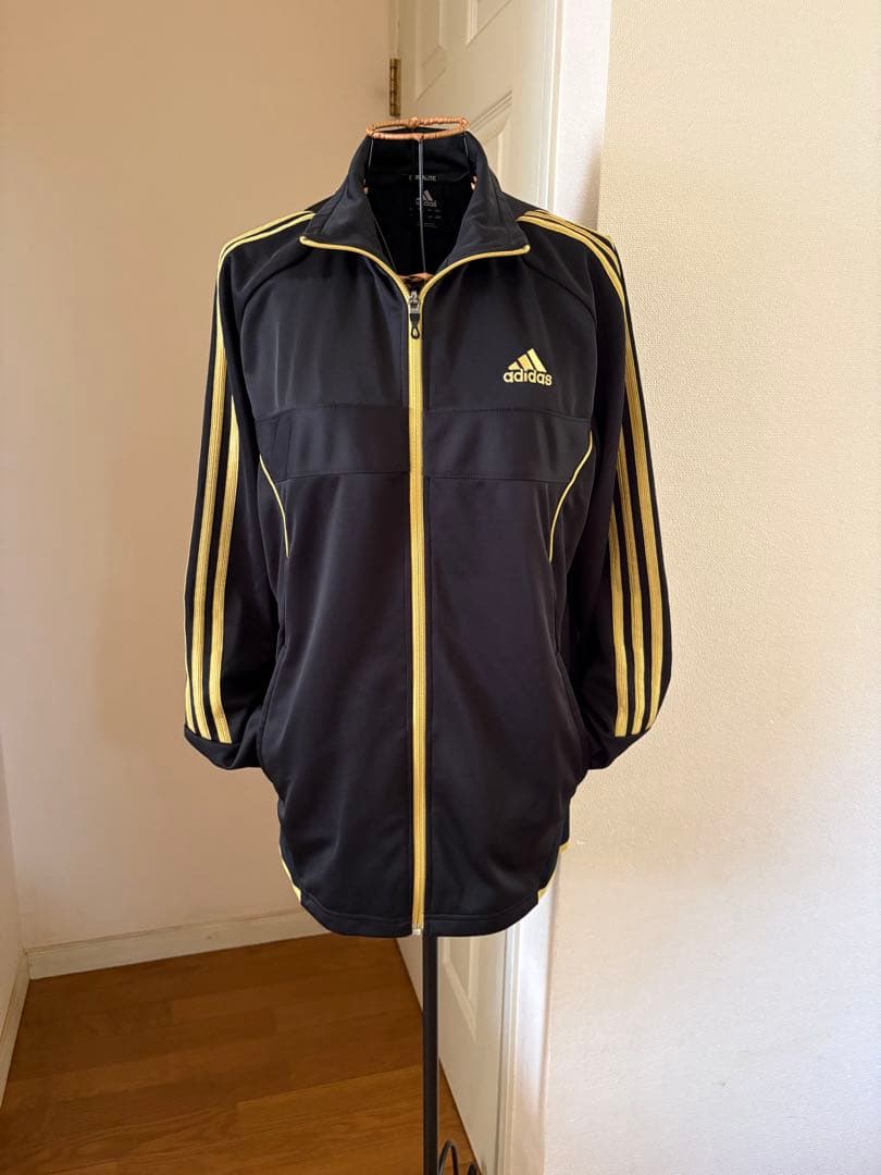 adidas アディダス　ジャージ　セットアップ 黒 金 3本線　L