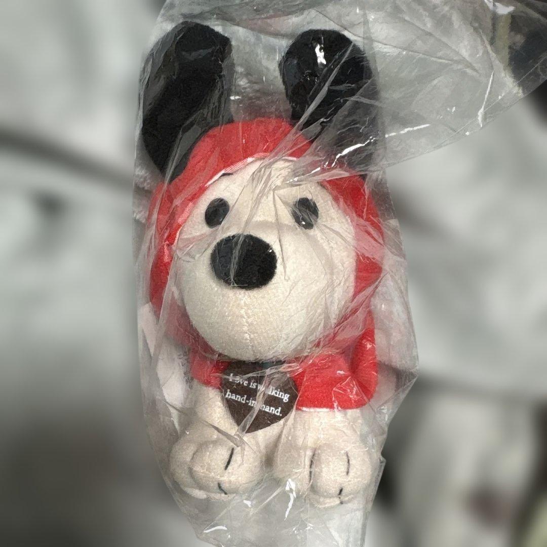 スヌーピータウン　USJ スヌーピーぬいぐるみ4点セット売り3点新品タグ付き。