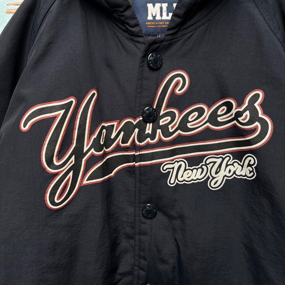 ★MLB★ニューヨーク ヤンキース ビッグロゴナイロンジャケット