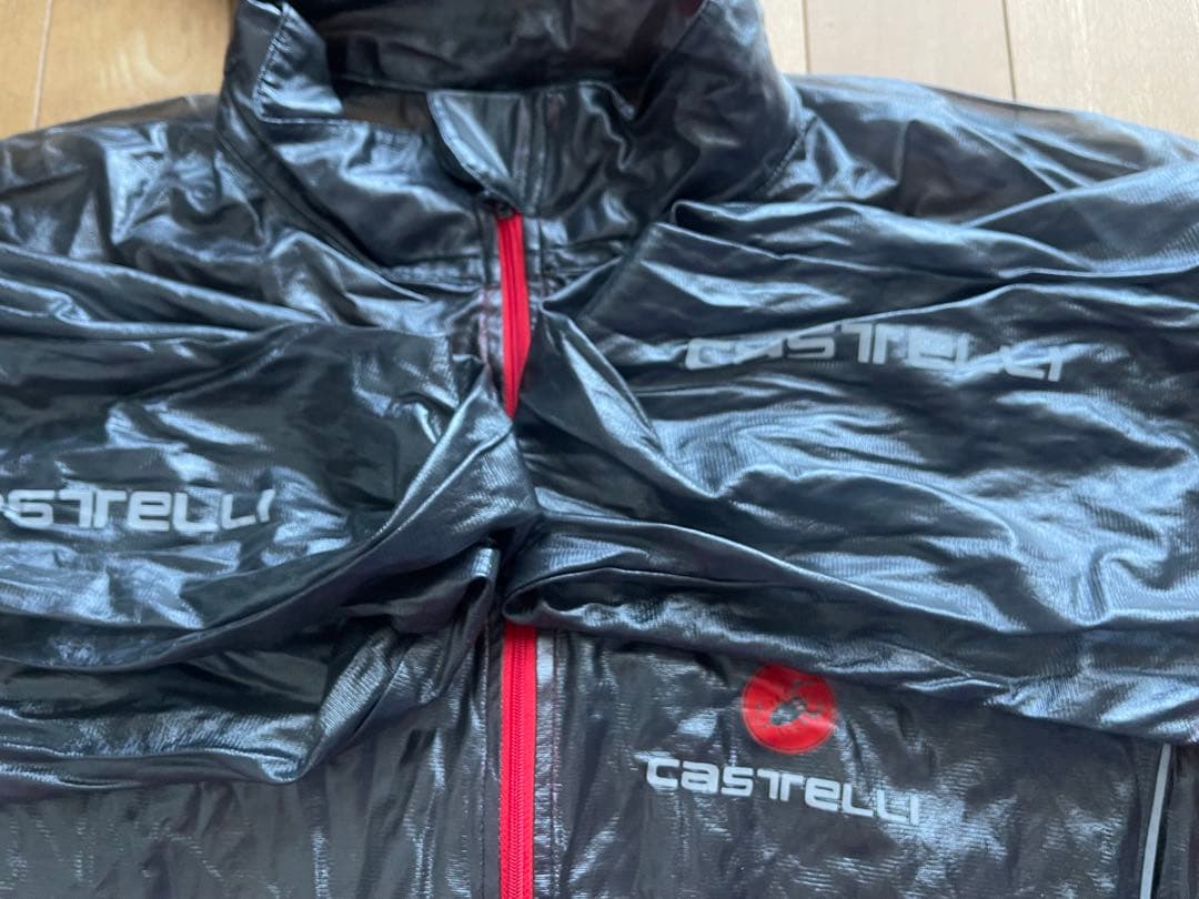 Castelli ウィンドブレーカー　2XL 黒/赤