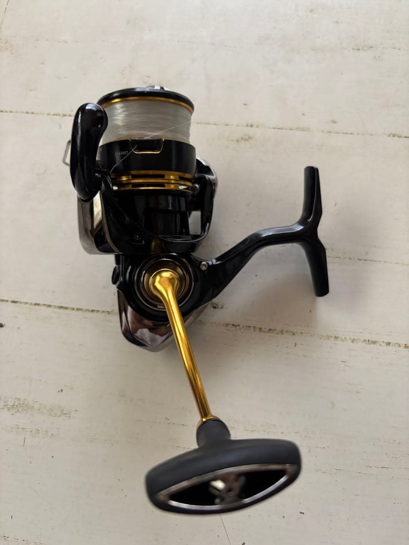ジ*ン様 Daiwa Legalis LT2500D スピニングリール