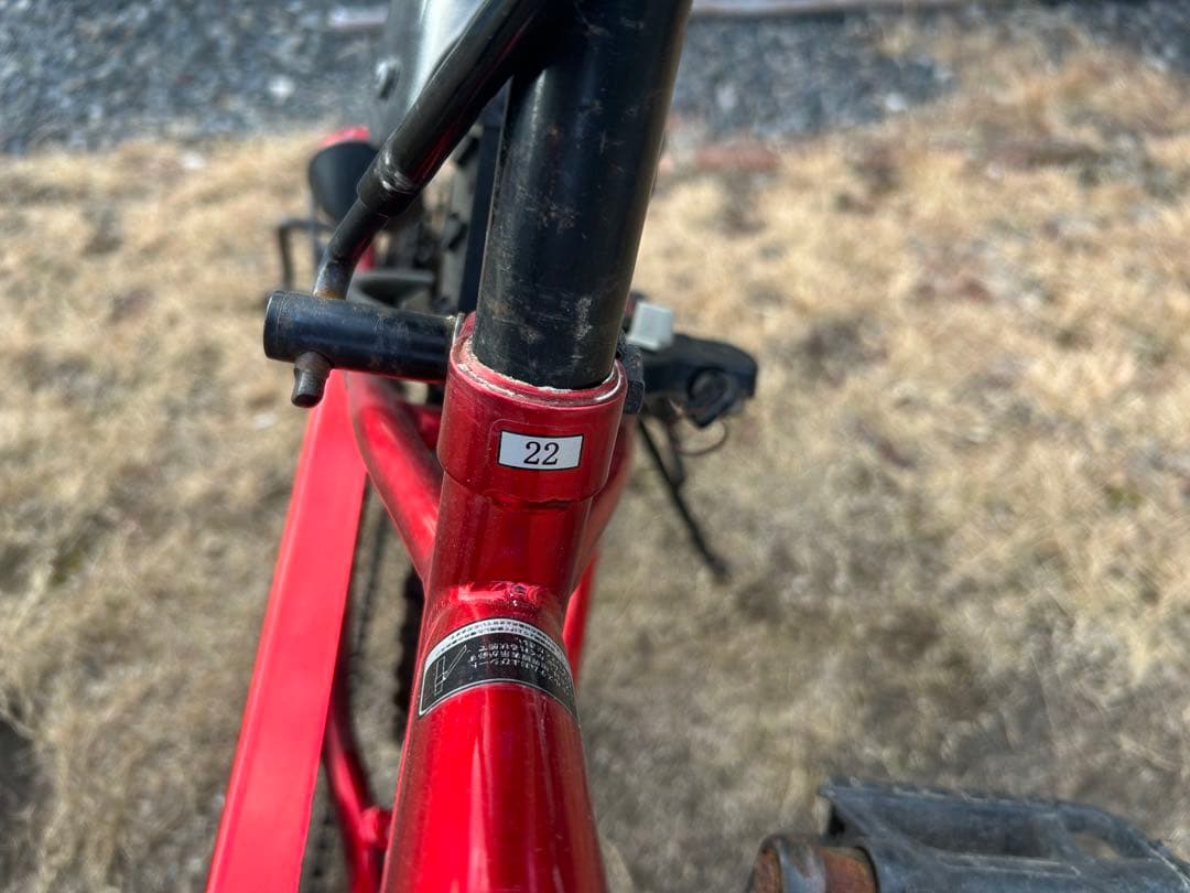 子供用　自転車　マウンテンバイク　赤　22インチ　シマノ製6段変速