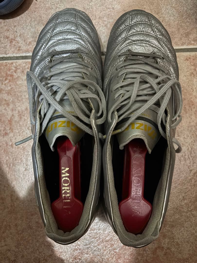 Mizuno サッカーシューズ・スパイク シルバー