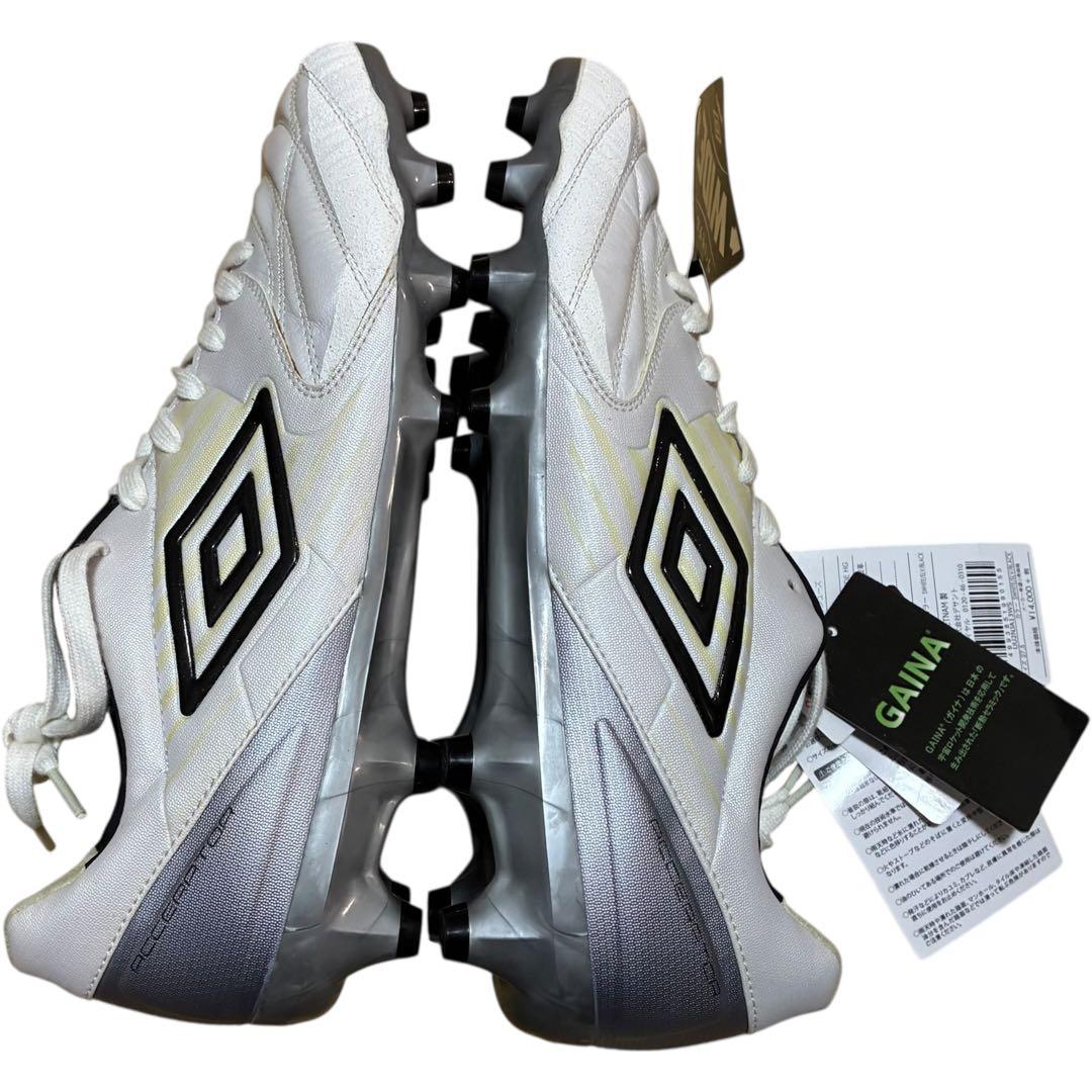 UMBRO アクセレイターKL WIDE サッカー スパイクUS9.5