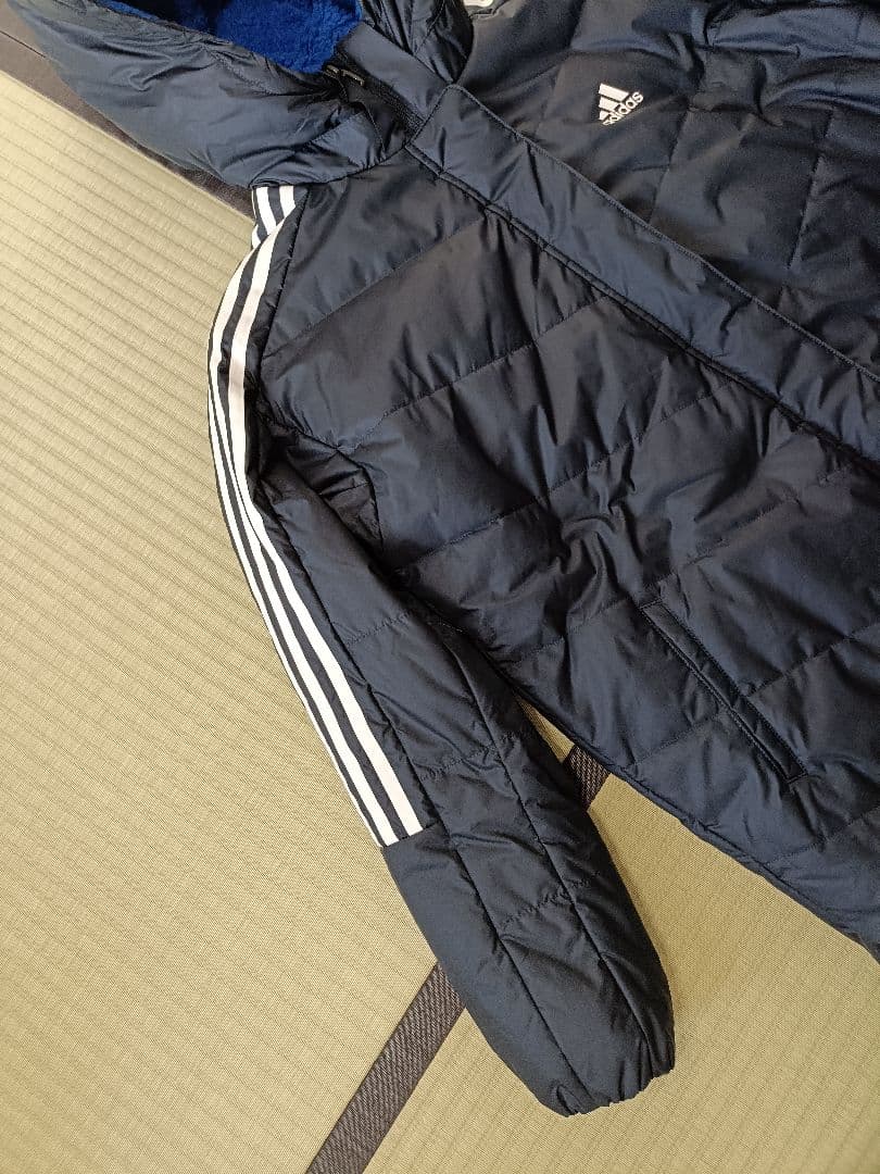 新品未使用　160cm adidas ベンチコート
