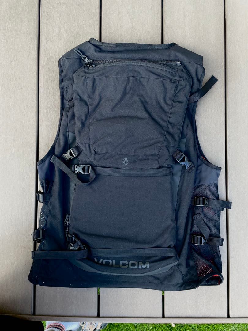 Volcom Iguchi Slack Vest Sサイズ