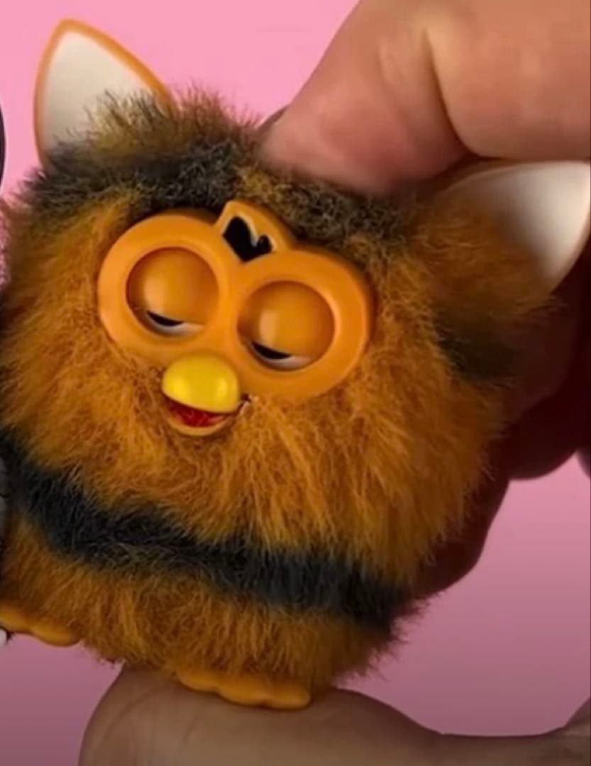 日本未発売ファービー＊ミニマスコットWorld's Smallest Furby