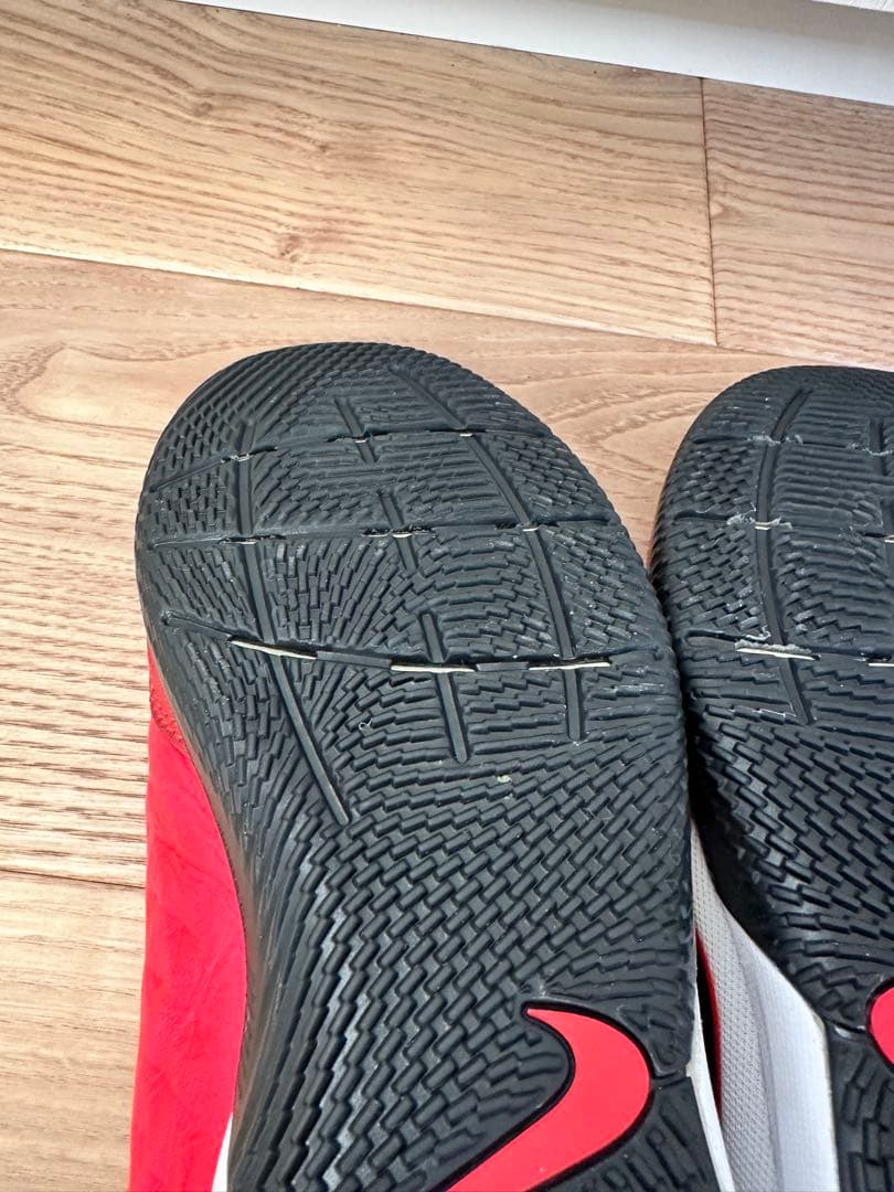 Nike フットサルシューズ ティエンポ レジェンド 8 アカデミーIC