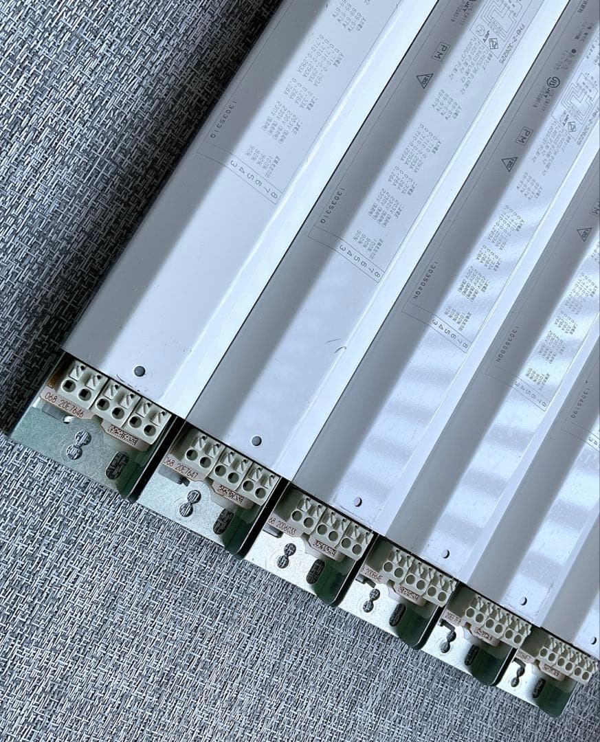 東芝蛍光灯電子安定器 / FMB-2-326225 / TOSHIBA