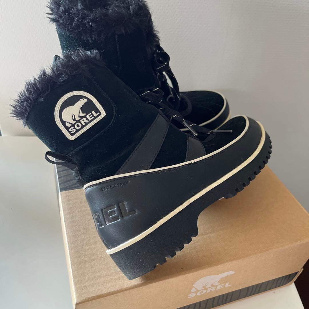 【SOREL 】ファー付き ブラックスノーブーツ