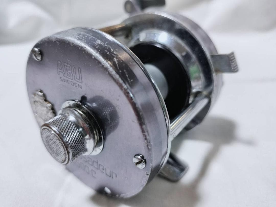 アブガルシア　アンバサダー5500C 　ビンテージ　リール abu 　グレー