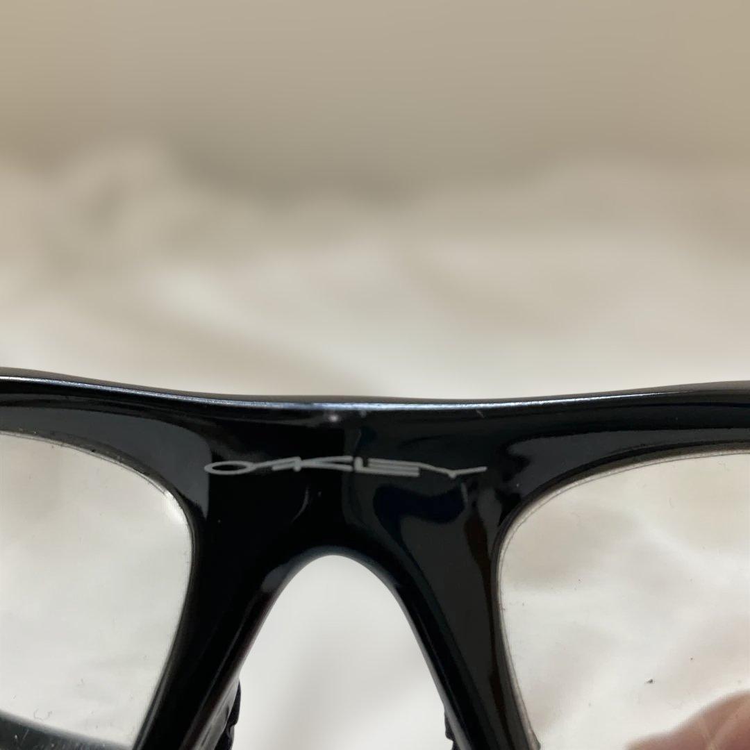 Oakley ブラック スポーツサングラス