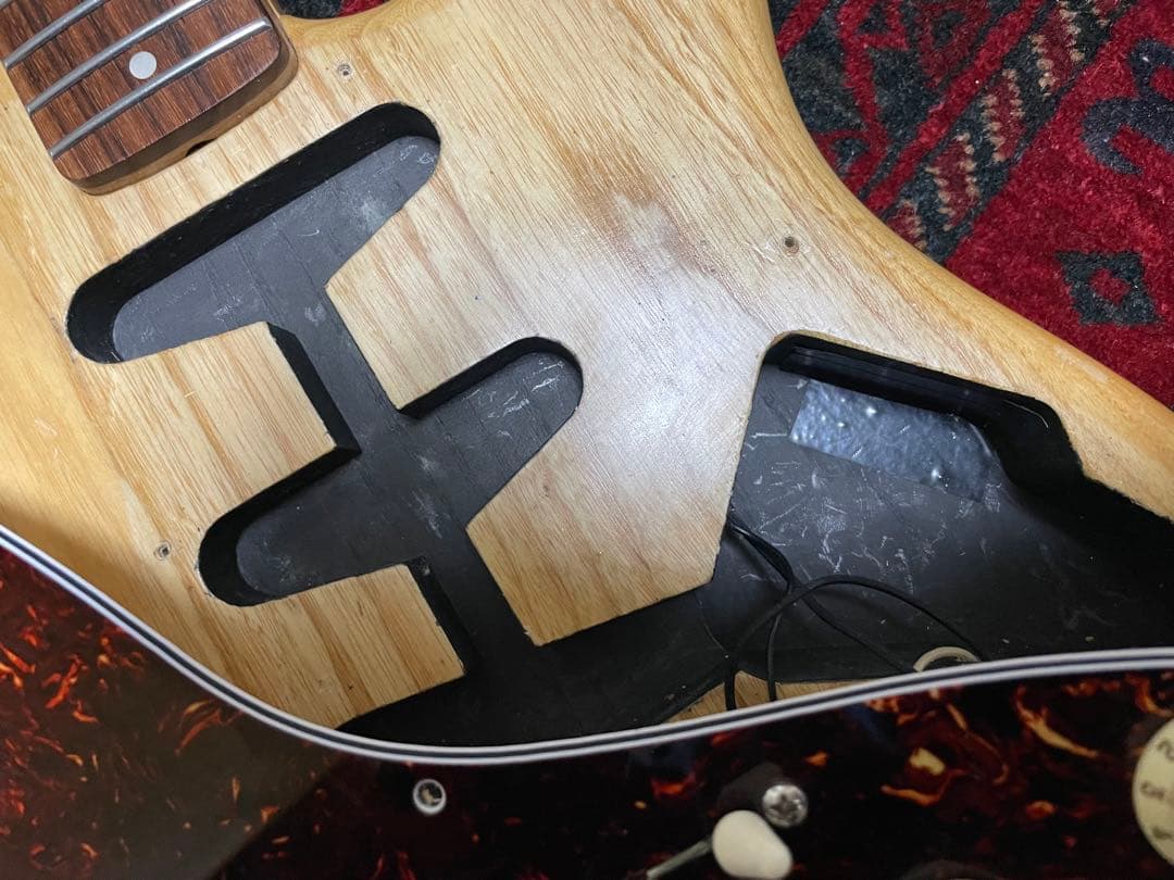 高音質　高品質　ストラトタイプ　コンポーネント カスタム　ギター　guitar