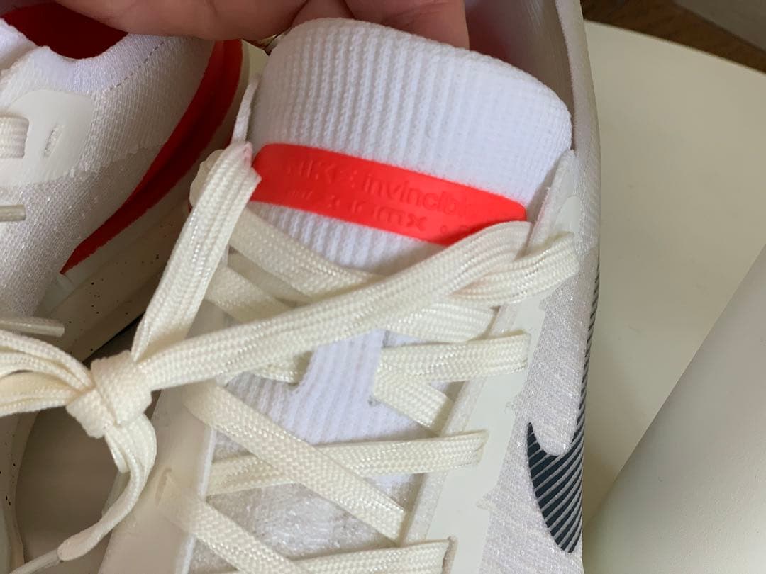 [箱無し] Nike ZoomX Invincible RUN3 25.5 白
