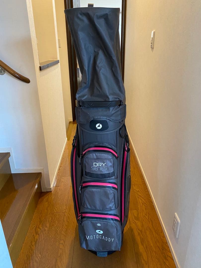 Motocaddy Dry Series Cartbag (21)グレー/ピンク