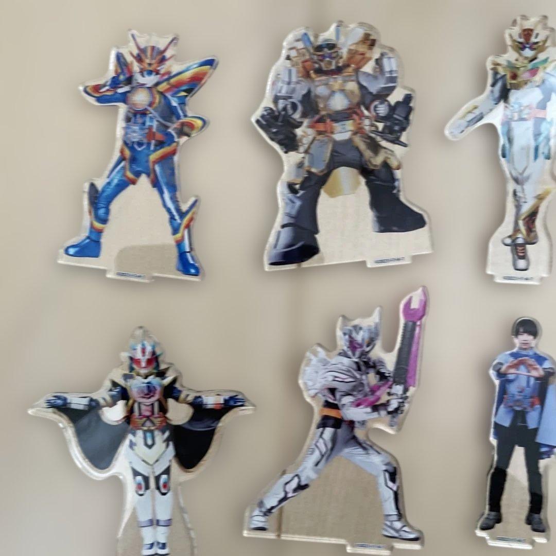 仮面ライダーガッチャード　アクリルスタンド　仮面ライダーストア