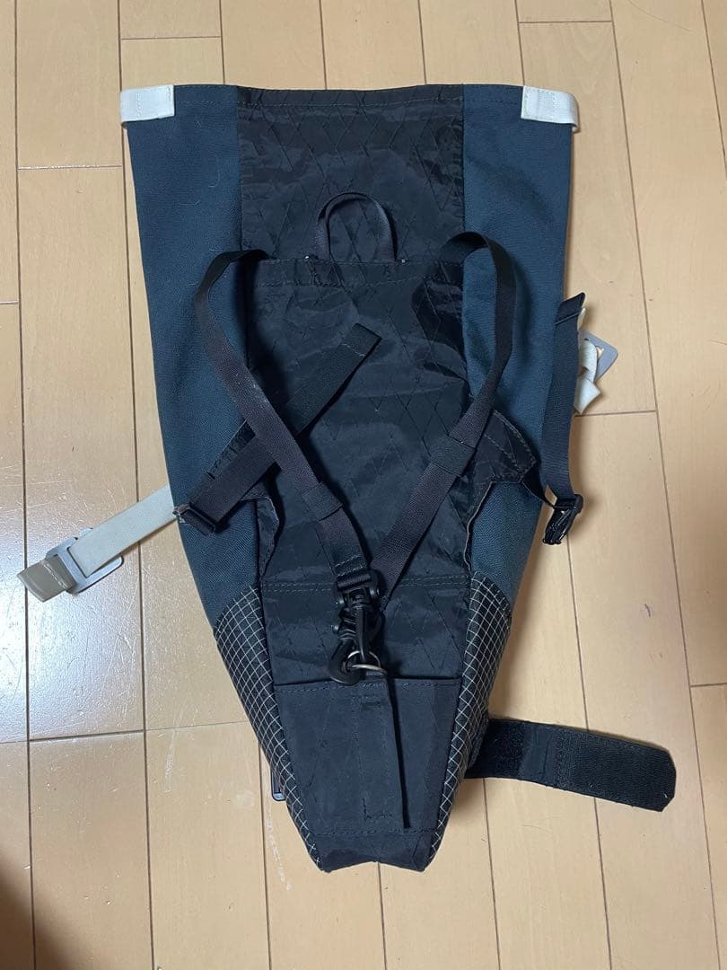 ロウロウマウンテンワークス　サドルバッグ