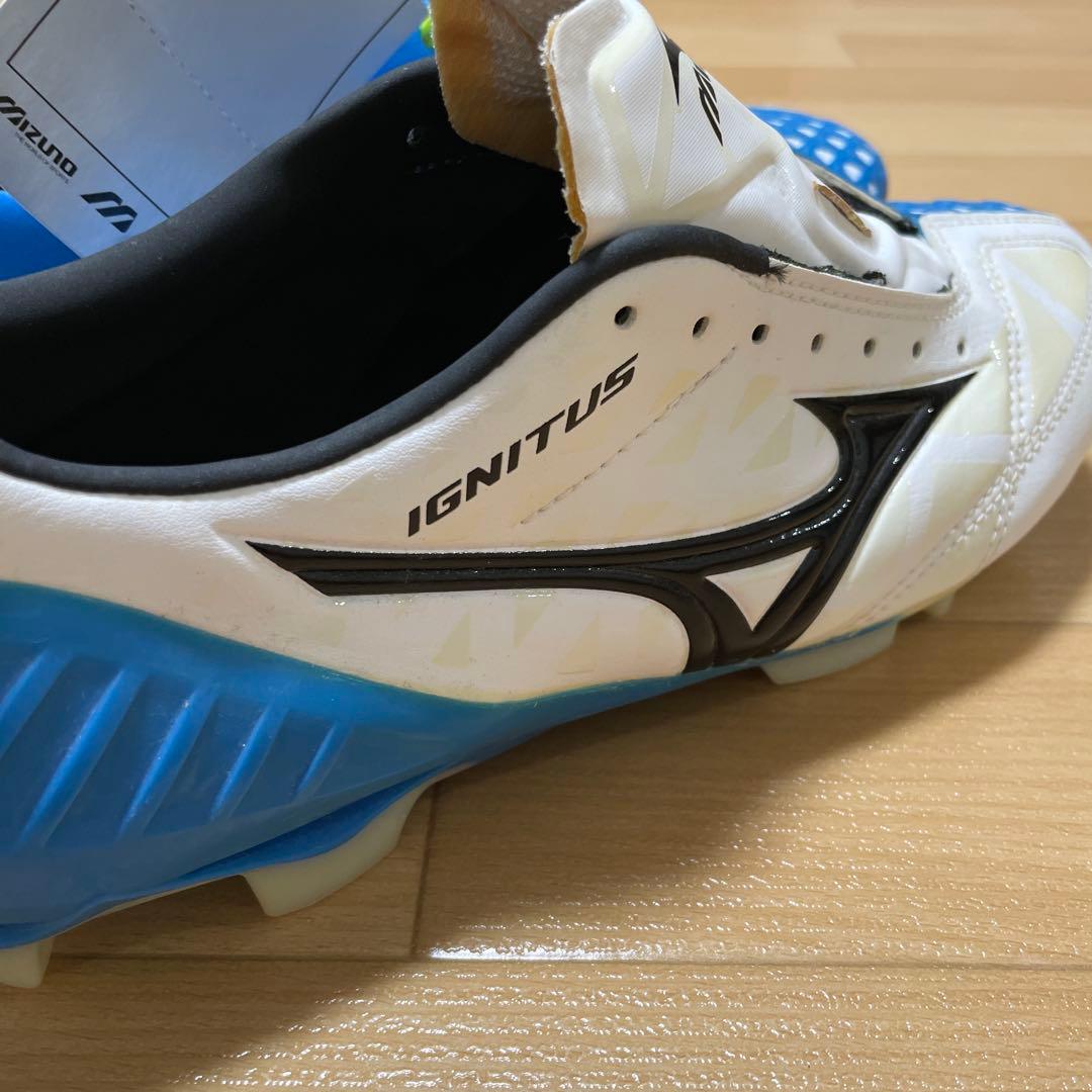 新品未使用 激レア ミズノ ウェーブイグニタス4 MD 廃盤 スパイク サッカー