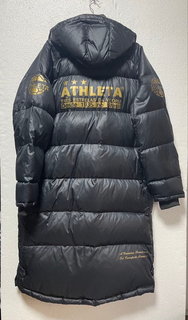 ATHLETA ブラック ダウンコート　アスレタ　ベンチコート　フットサル
