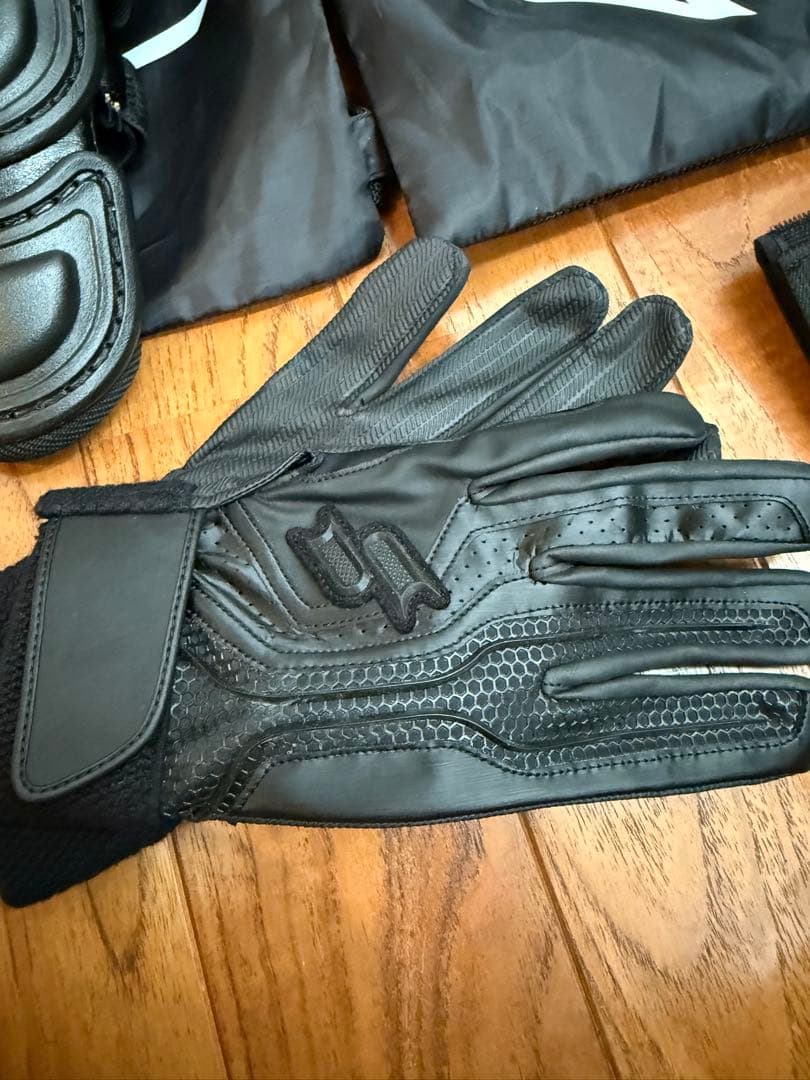 ⚾️左打者セット⚾️ヘルメットプロテクターエルボーガード　総額3万以上