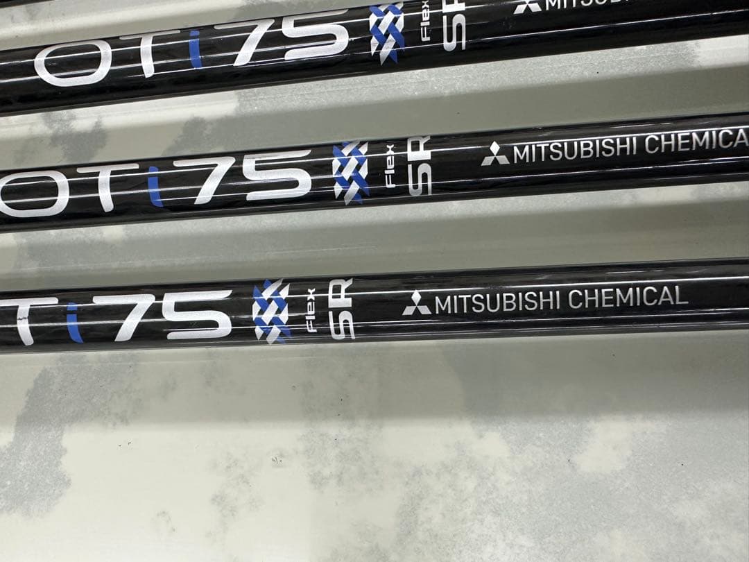 ゼクシオ13アイアンセットレフティ シャフトOT 75 SR