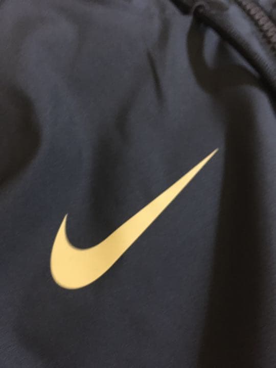 パリサンジェルマン NIKE ウインドランナー Mサイズ