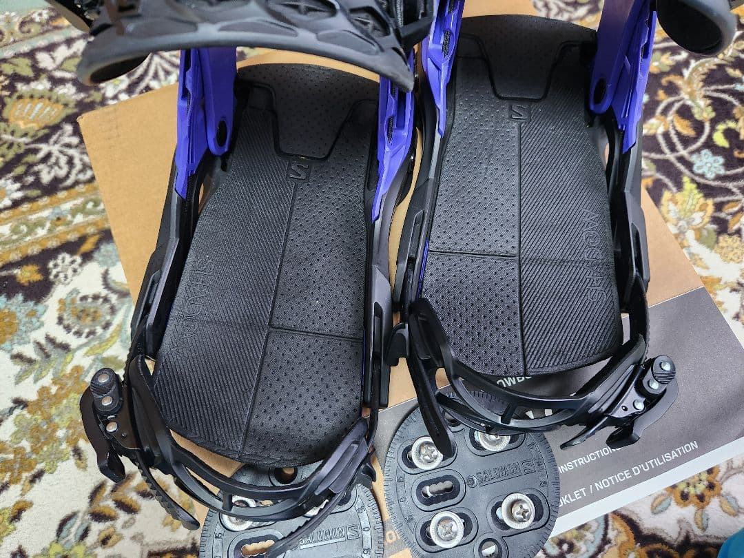Salomon Hologram Mサイズ 紫/黒