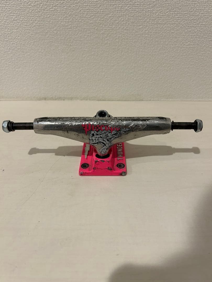 Thunder 148 スケートボード トラック