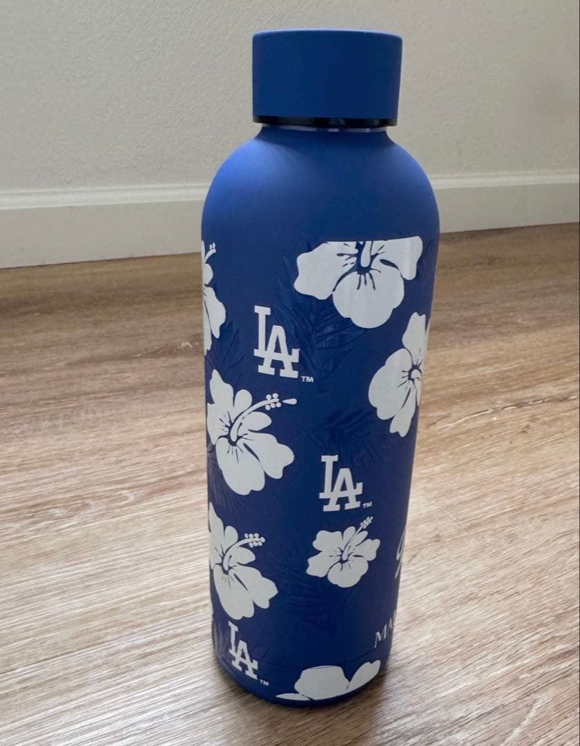 ロサンゼルス・ドジャース ボトル　水筒　米国購入　新品　花柄