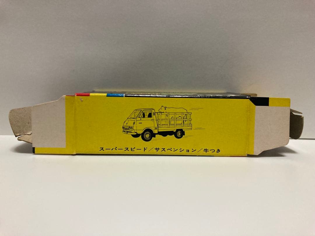 トミカ　日本製　ハイエース　牧場トラック　黒箱