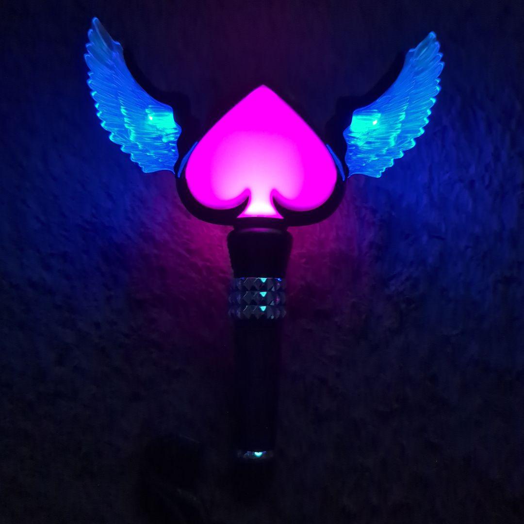 2NE1 ハート型 ペンライト 羽根付き　初期レア