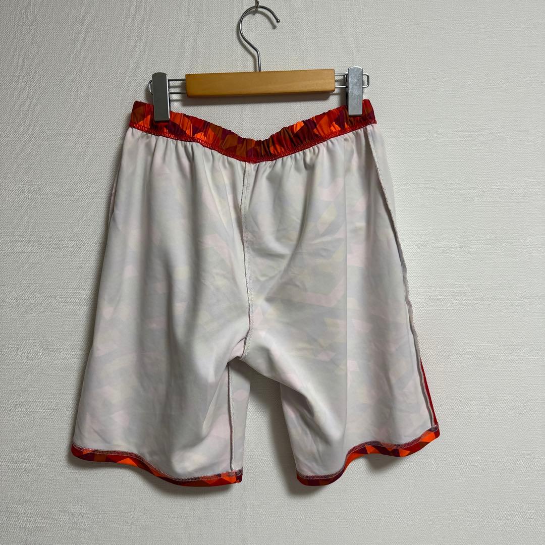 【美品】YONEX ハーフパンツ　ベリークールユニ　柄パン　赤