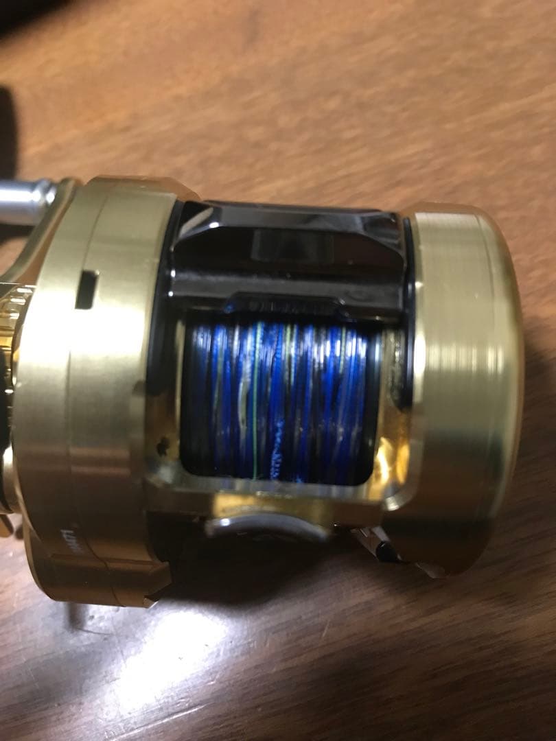 シマノ　22オシアコンクエスト301xg 1度使用