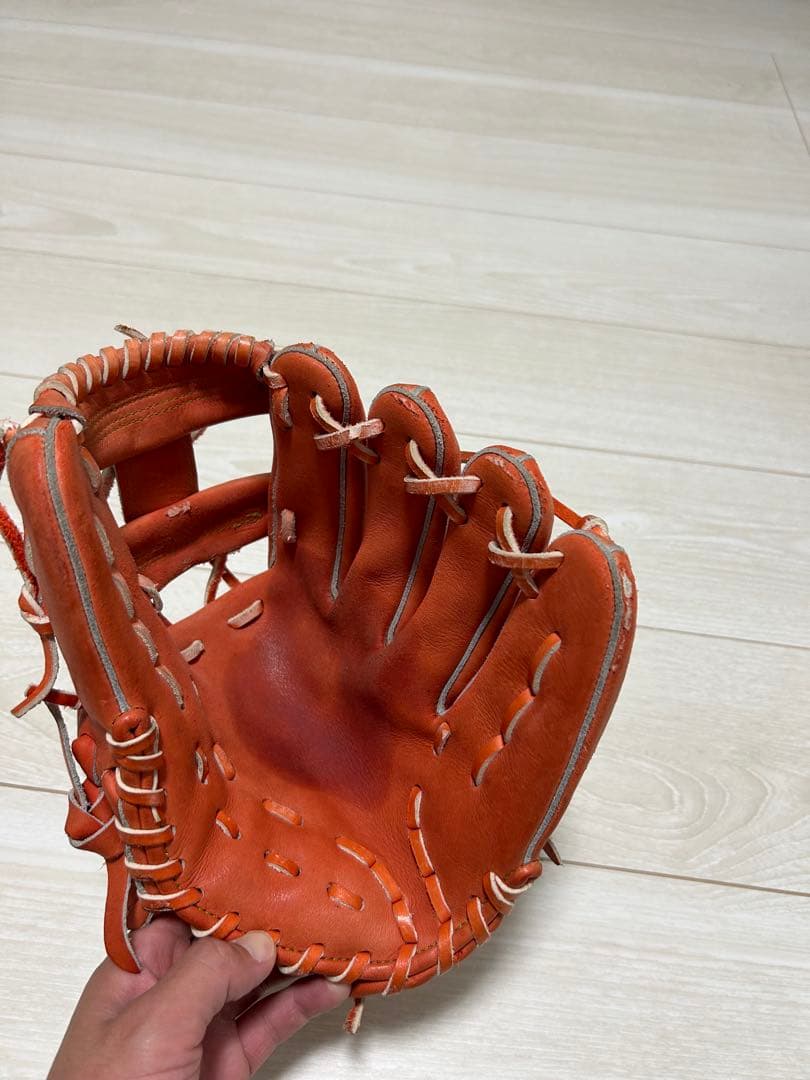 硬式ボール用　内野手用　グローブ　オレンジ