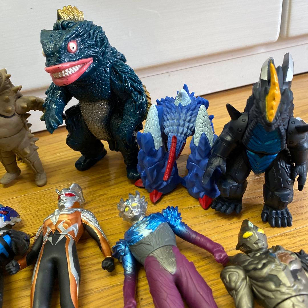 ウルトラマン　ソフビ　怪獣　まとめ売り