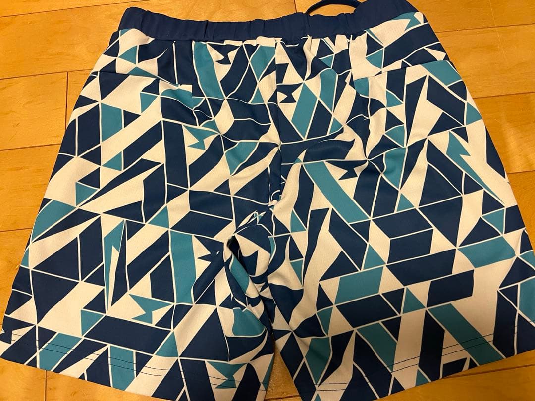 YONEX ハーフパンツ L 美品