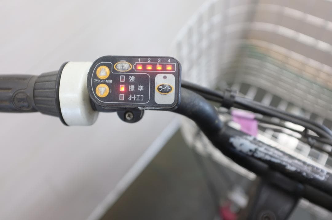 電動自転車 ブリヂストン製　18インチ　3段　8.1Ah（4点灯）充電器あり