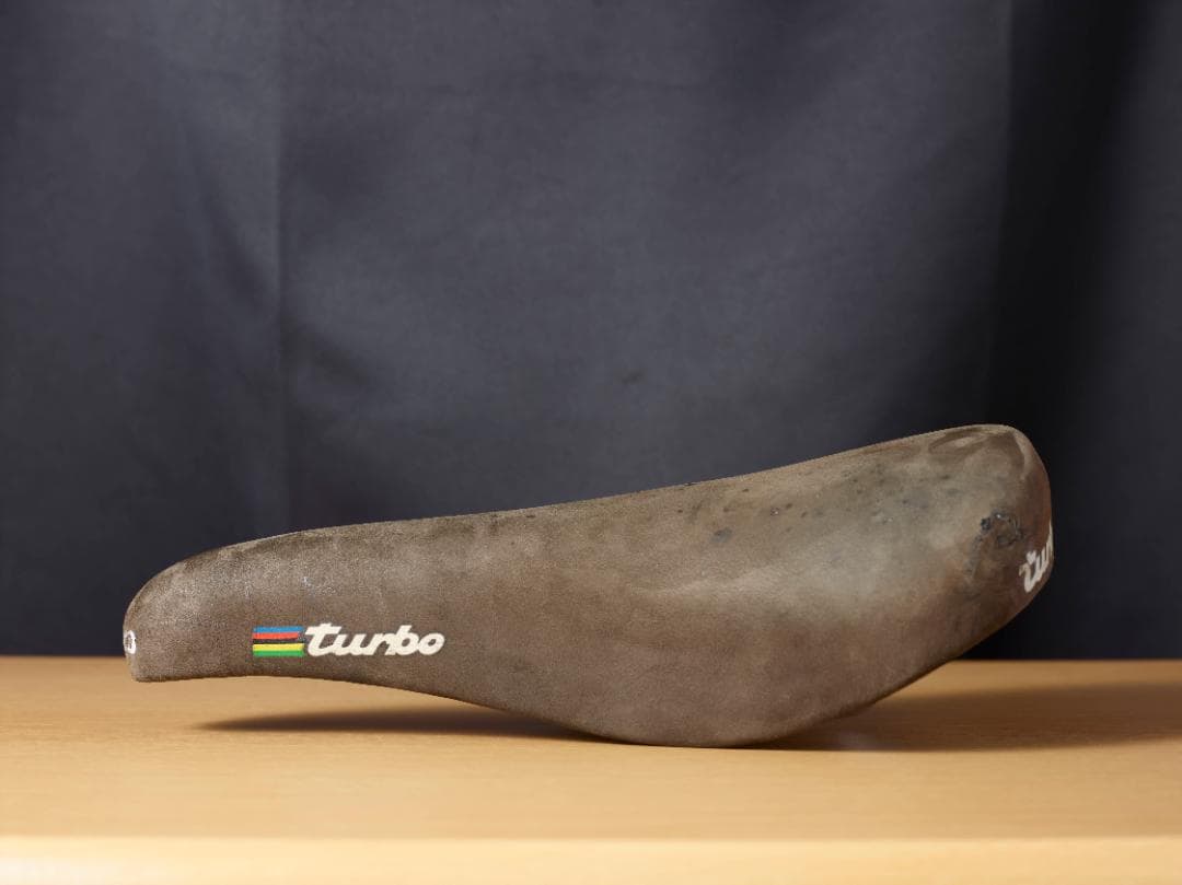 selleITALIA　turbo 　サドル　MADE IN ITALY