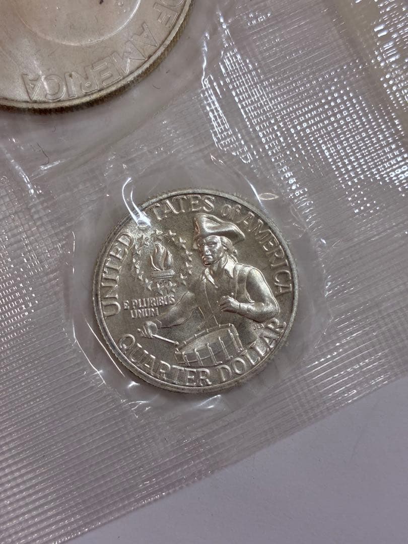 アメリカ建国200周年記念　銀貨3枚セット1776年ー1976年