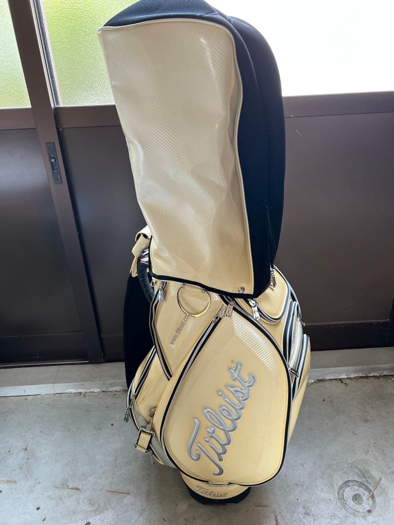 Titleist ゴルフバッグ・キャディバッグ クリーム色