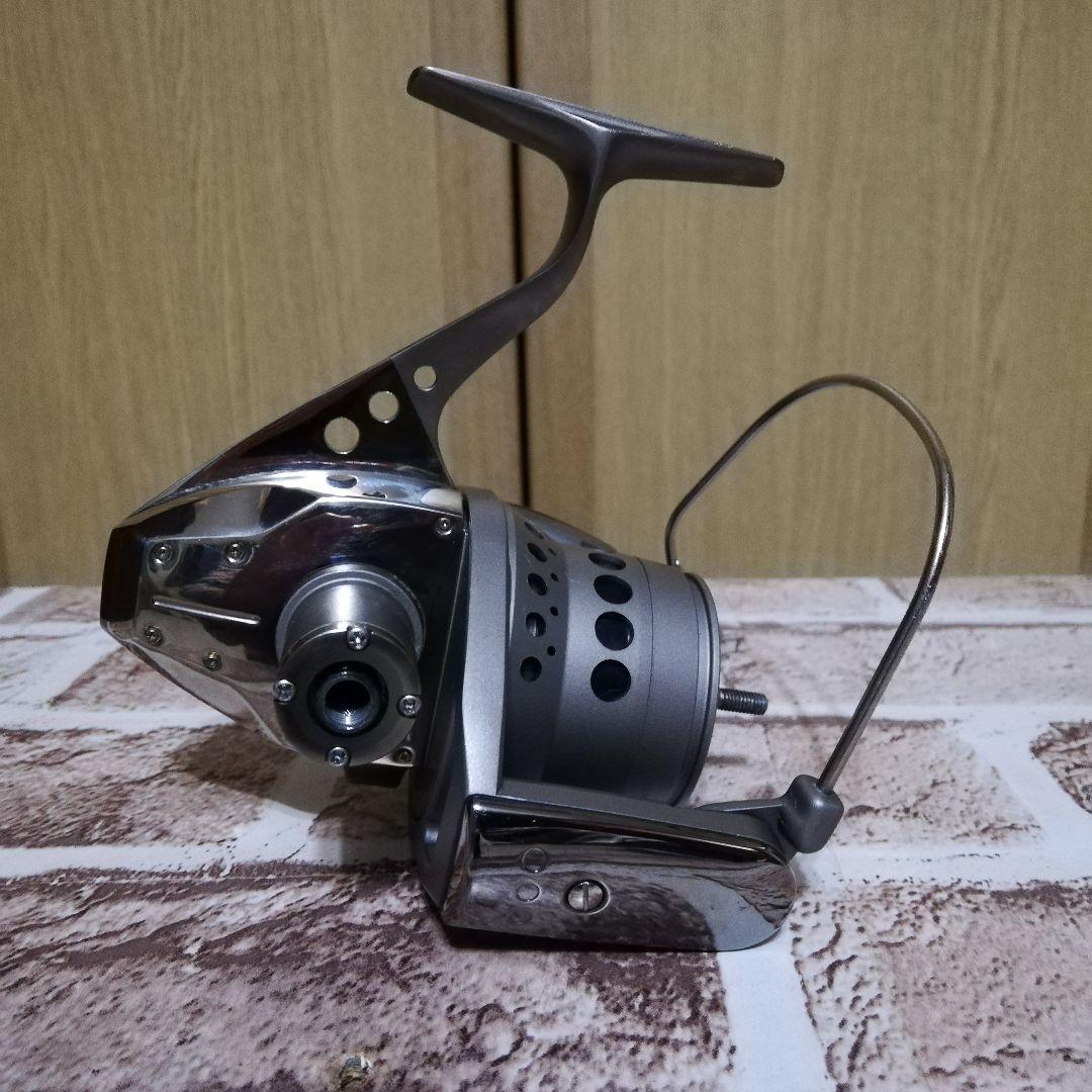 SURF エアロチタニウムスピニングリール